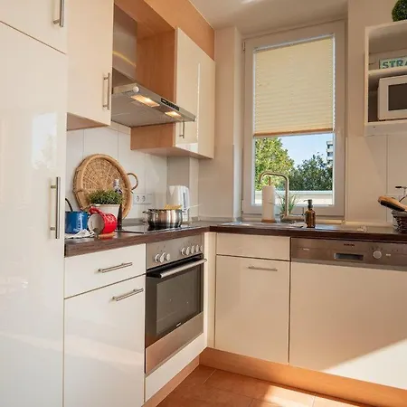 Strandpark-grossenbrode-haus-leuchtturm-wohnung-8 *